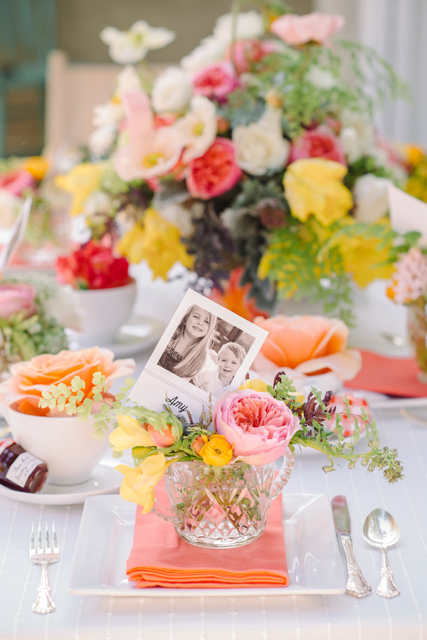 Mother's Day Table Decor: Simple Mother's Day Tablescape + Centerpiece